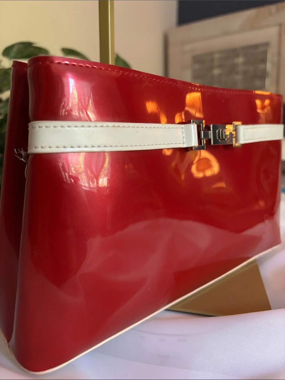 Beijo Red Patent vinyl clutch/shoulder bag Y2K
